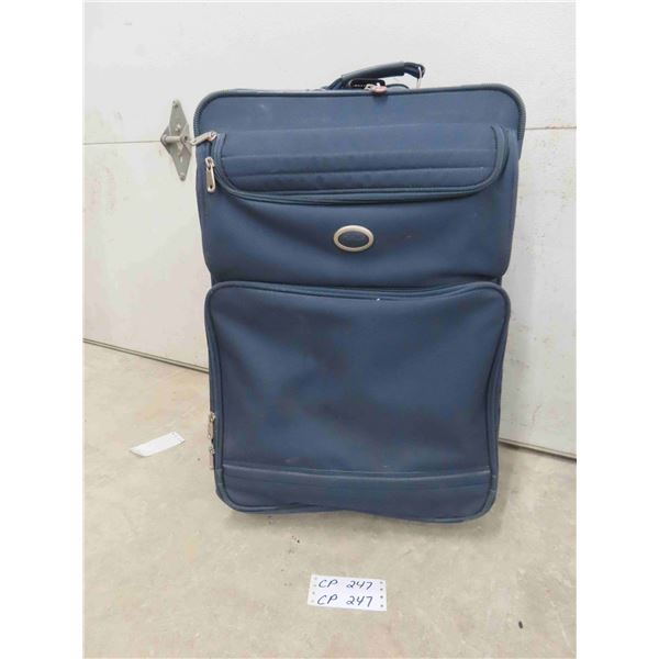 3 Piece Luggage Set -2 Smaller Suitcases Have Broken Wheel, See