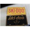 Image 3 : Skidoo Patch 7 1/2'' x 10 1/2'' , 2 Skidoo License Plates