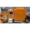 Image 3 : Construction Series Die Cast with Plastic 1:32 Scale Kenworth Lowbed + F-60 