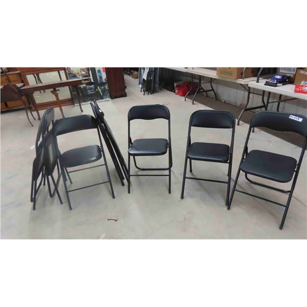 8 Folding Chairs