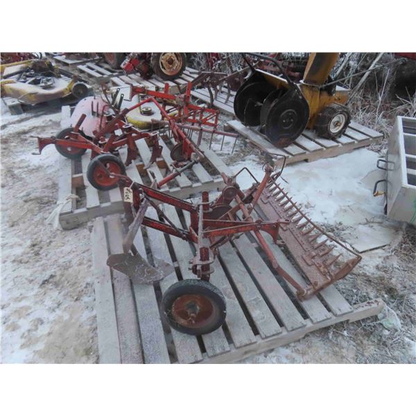 Simplicity Attachments ; Sickle Mower - 30  & Plow