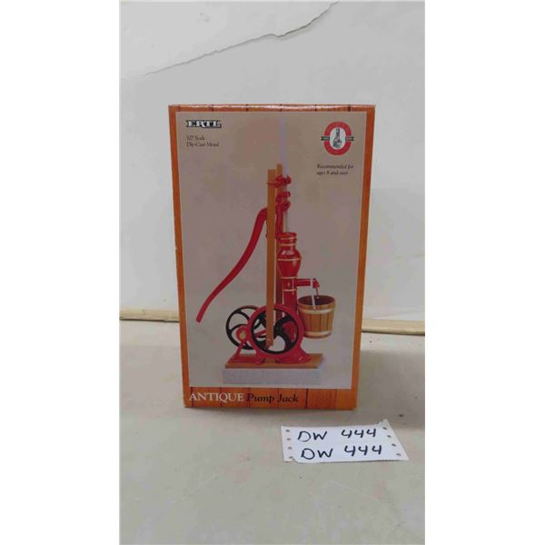 Ertl Antique Jack Pump 1:17 Scale New in Original Box
