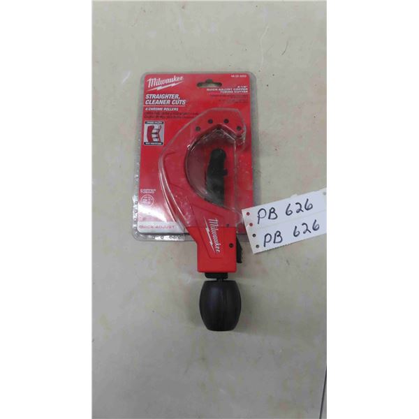 Milwaukee 2 1/2  Copper Tubing Cutter