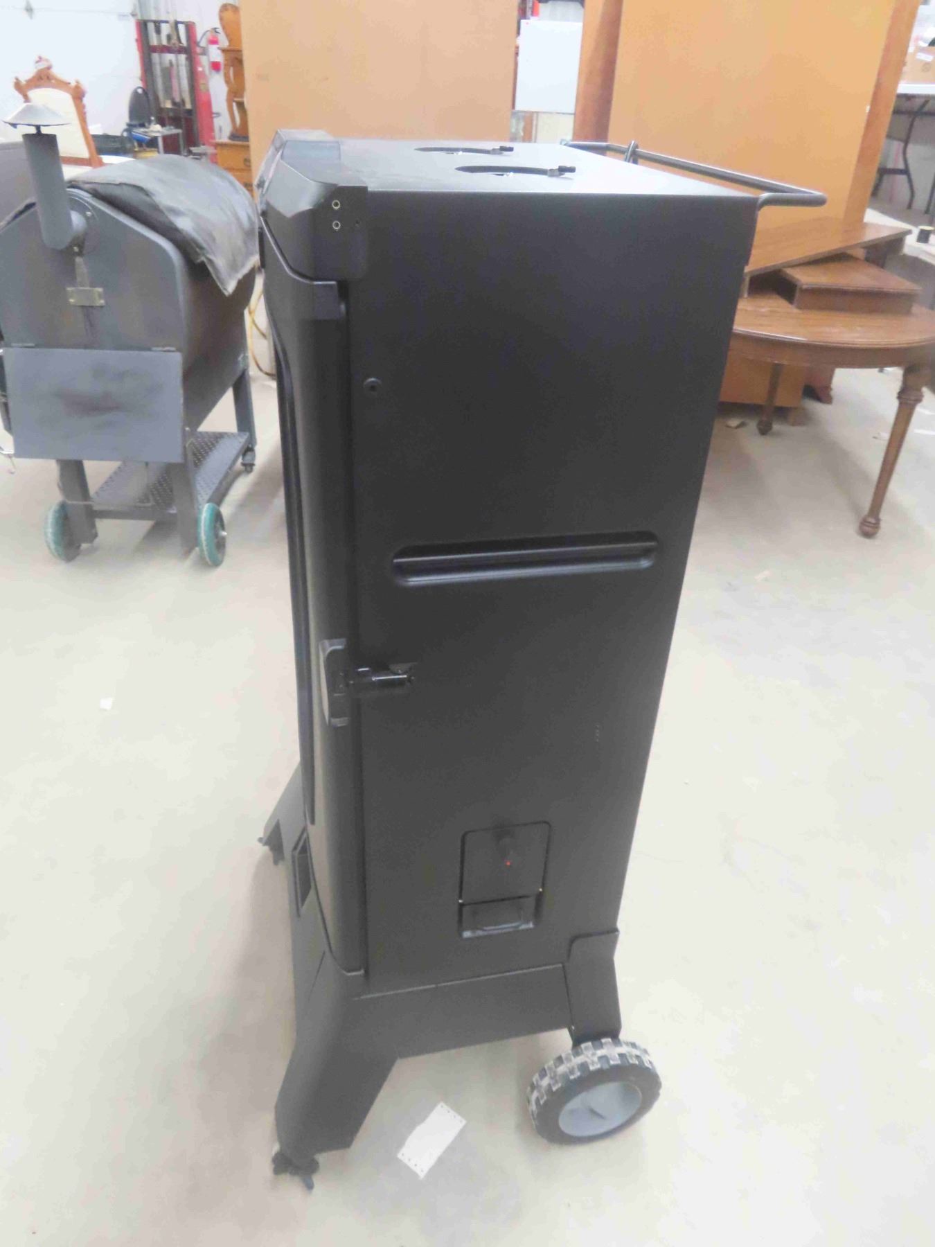 Masterbuilt Adventure Masterbuilt Adventure Series 8 Power Smoker