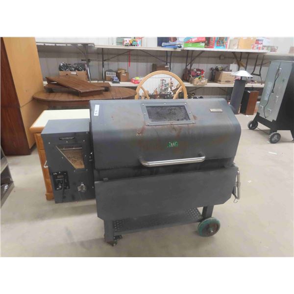 Jim Bowie Pellet Smoker/Cooker with Cover