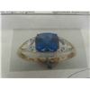 Image 2 : Ladies 10Kt Yellow Gold Ring with 1 Antique Cushion Shape Blue