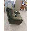 Image 2 : Medi Lift Reclining Chair 