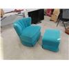 Image 1 : Swivel Living Room Chair and Ottoman 