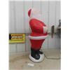 Image 2 : Vintage Santa Blow Mold 41'' 