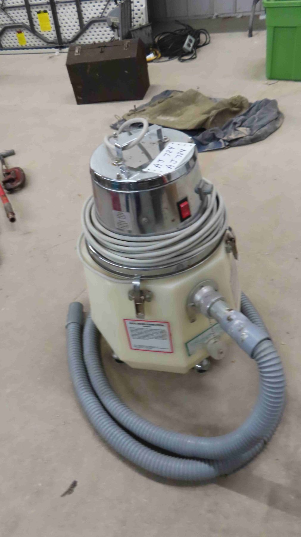 Tiger-Vac Vacuum Cleaner