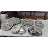 Image 1 : 12 Hubcaps ; GMC, Pontiac
