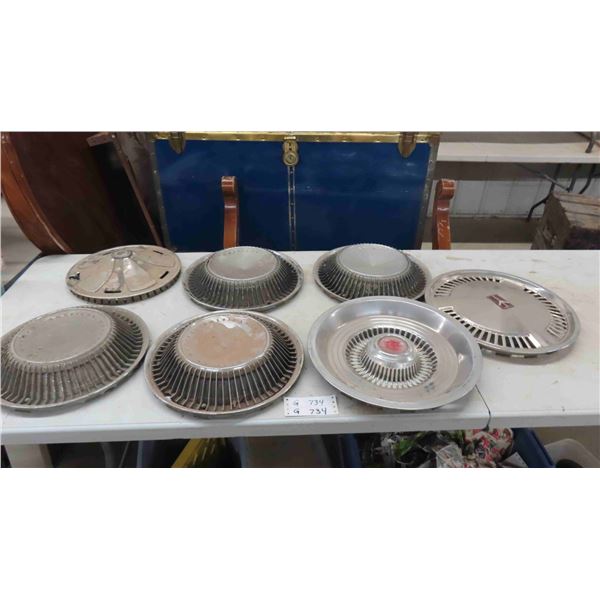 7 Hubcaps ; AMC, plus others