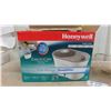 Image 2 : Honeywell Cool Moisture Humidifier