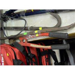 CROW BAR AND BOLT CUTTERS
