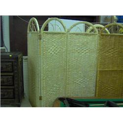 WICKER SCREEN/ROOM DIVIDER