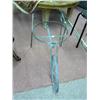 Image 1 : WIRE PLANT STAND (WAGON)