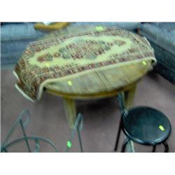 OLD MAHOGANY ROUND COFFEE TABLE