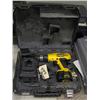 Image 1 : DEWALT CORDLESS DRILL KIT (12.0 VOLT)