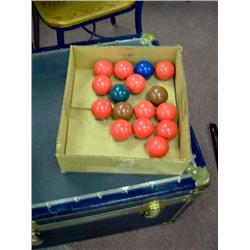 BOX OF SNOOKERS BALLS