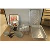 Image 1 : LOT DE 35+ ITEMS DE CUISINE VARIÉES