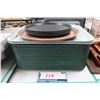 Image 1 : LOT DE 35+ PLATEAUX ASST