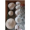 Image 2 : LOT DE 60+ BOLS ASST