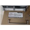 Image 2 : LOT DE 4 SUPPORTS ET 2 TABLETTES MURALES