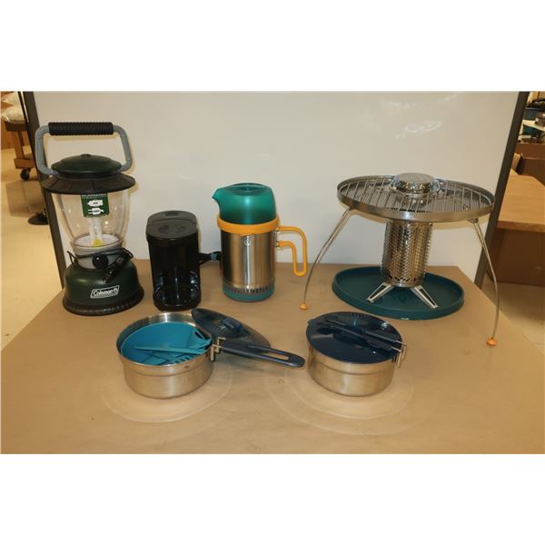 LOT DE 6 ITEMS DE CAMPING ASST