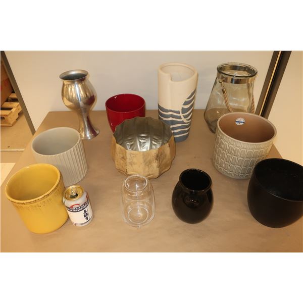 LOT DE 11 VASES/POTS VARIÉES