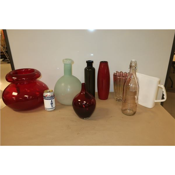 LOT DE 8 VASES ASST