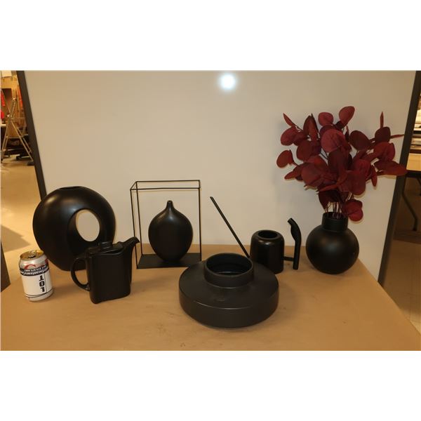 LOT DE 6 ITEMS DÉCORATIFS VARIÉS