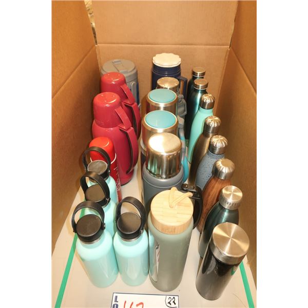 LOT DE 23 THERMOS ASST