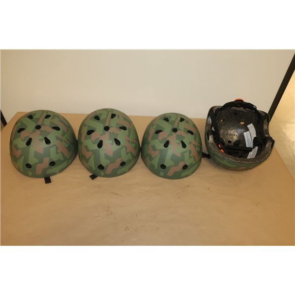LOT DE 4 CASQUES DE VÉLO