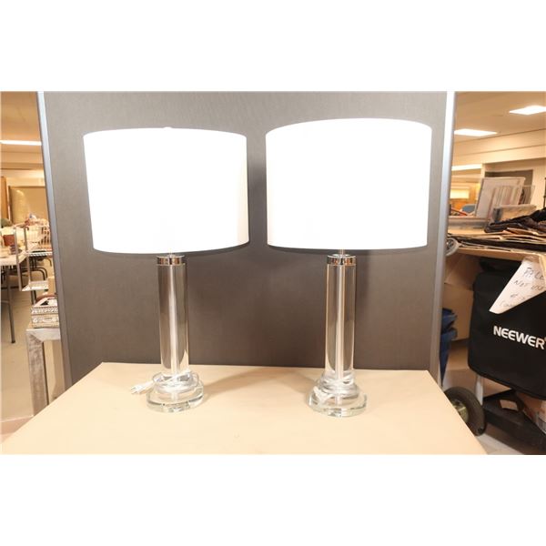 LAMPE DE TABLE