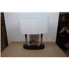 Image 1 : LAMPE DE TABLE AVEC PRISE