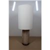 Image 1 : LAMPE DE TABLE
