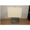 Image 1 : LAMPE DE TABLE