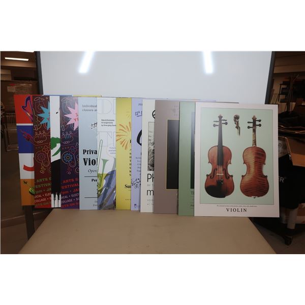 LOT DE 12 AFFICHES DU FESTIVAL DE MUSIQUE