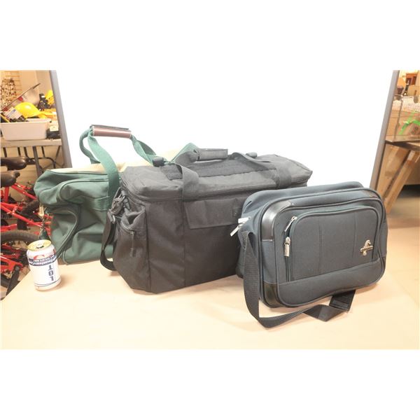 LOT DE 3 SACS DIVERS