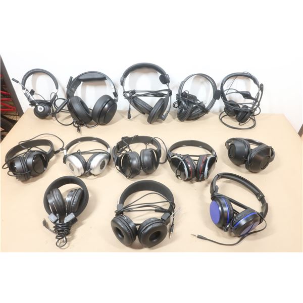 LOT DE 13 CASQUES ASST