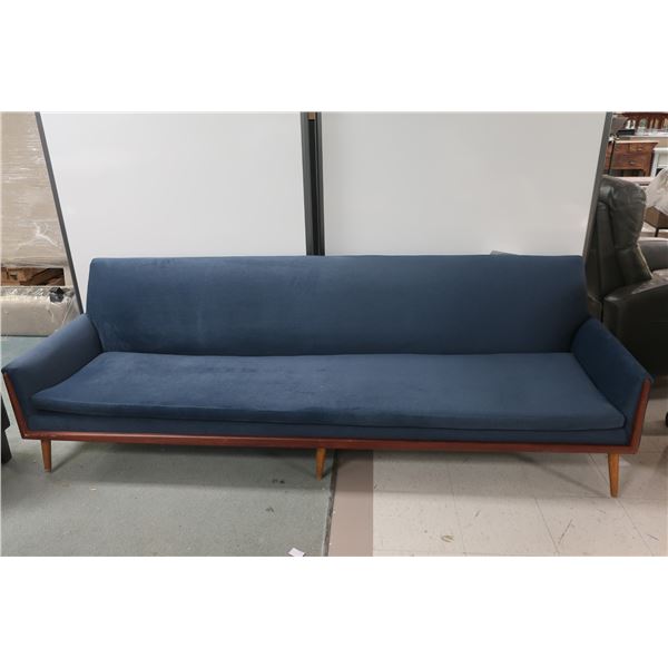 SOFA 88"