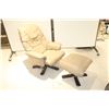 Image 1 : FAUTEUIL AVEC POUFFE
