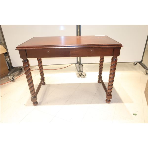 BUREAU EN BOIS AVEC 2 TIROIRS 42"x24"x30"