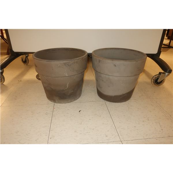 LOT DE 2 POTS D'ARGILE 11"x12"d.