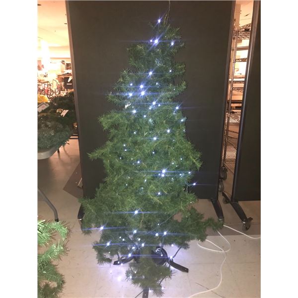 ARBRE DE NOËL 5' AVEC LUMIÈRES ET BASE