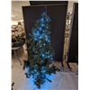Image 2 : ARBRE DE NOËL 5' AVEC LUMIÈRES ET BASE