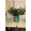 Image 1 : BRANCHES DE PIN DÉCORATIVES DE NOËL AVEC CANETTE