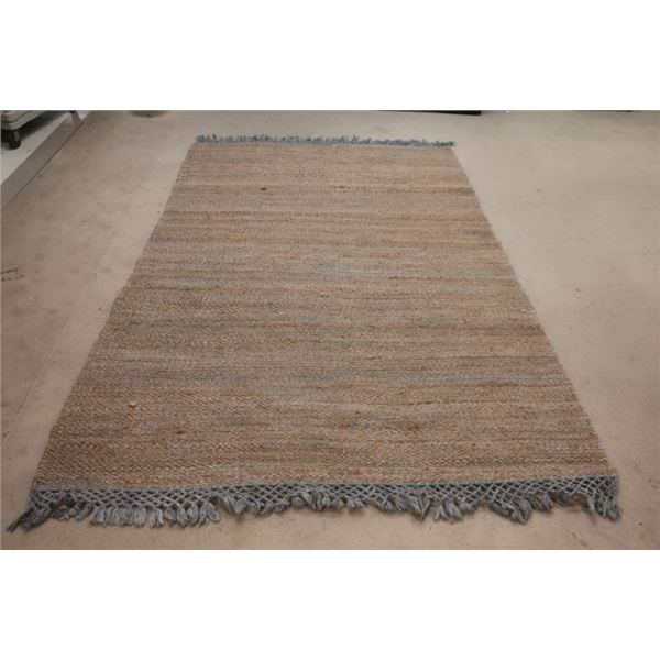 TAPIS 6-1/2'x9-1/2'