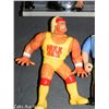 Image 4 : LOT OF 4 SMALLER WWF WRESTLING VINTAGE FIGURINES