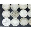 Image 2 : LOT OF 12 SILVER OLD QUARTERS